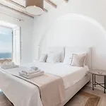 Diana Mykonos *