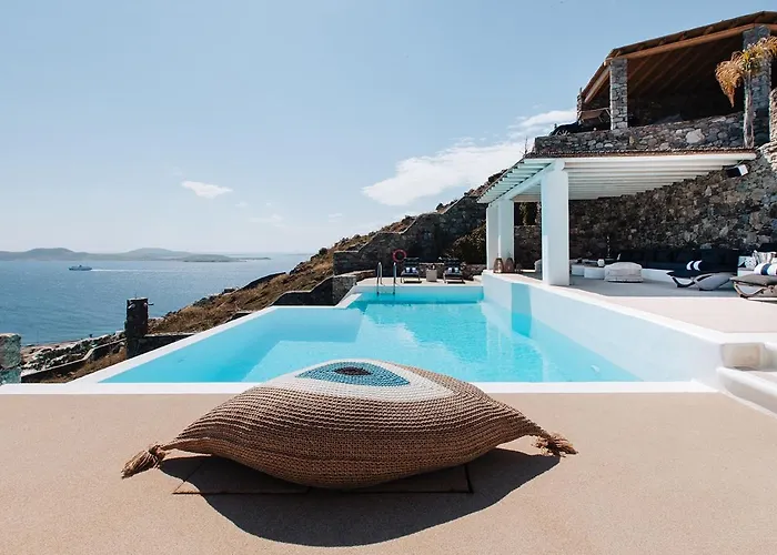 Diana Mykonos Agios Ioannis Diakoftis