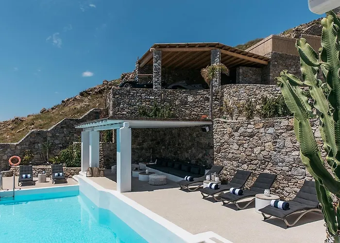 Diana Mykonos Agios Ioannis Diakoftis