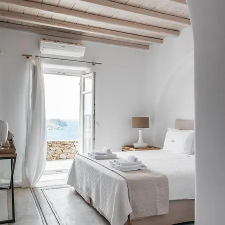 Diana Mykonos *